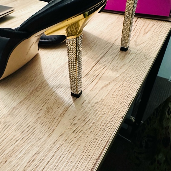 Good American Shine Kickstand Sandals - Picture 9 of 15